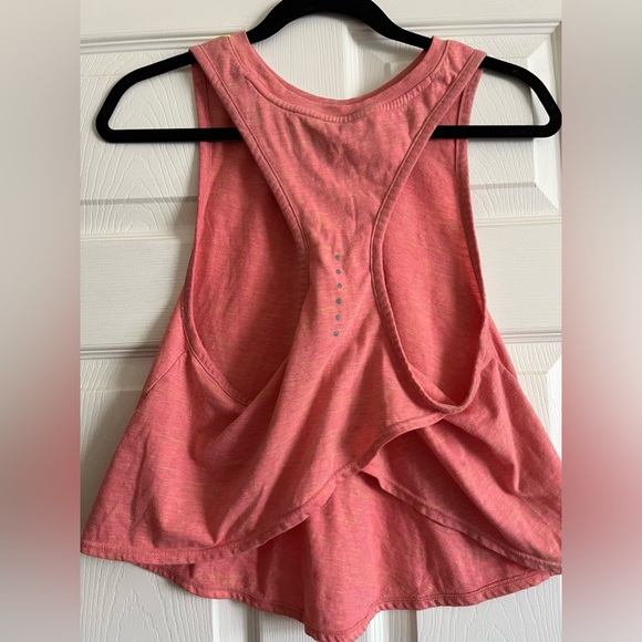 Pink Nike running tank - Picture 2 of 3